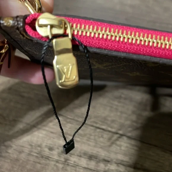 Louis Vuitton Monogram Clutch Neverfull NM Pouch. Authentic. - Picture 4 of 12